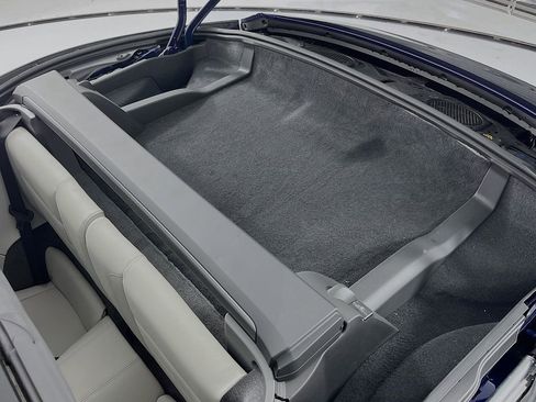 Certified 2024 Porsche 911 Targa 4S image 30