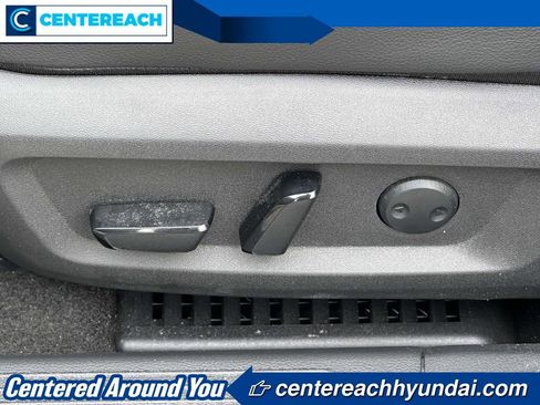 Used 2021 Nissan Rogue SL w/ Premium Package image 16