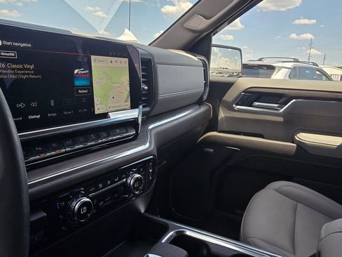 Used 2024 GMC Sierra 1500 SLT w/ SLT Premium Plus Package AWD/4WD image 30