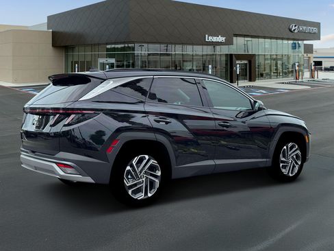New 2026 Hyundai Tucson Limited FWD image 8