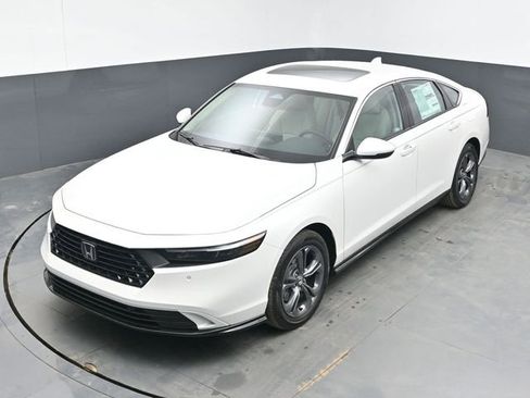 New 2026 Honda Accord EX-L image 15