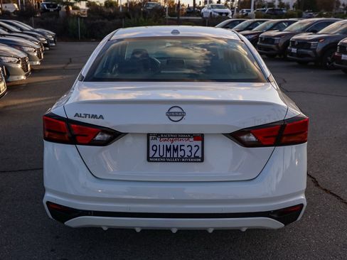 Used 2025 Nissan Altima 2.5 S image 5