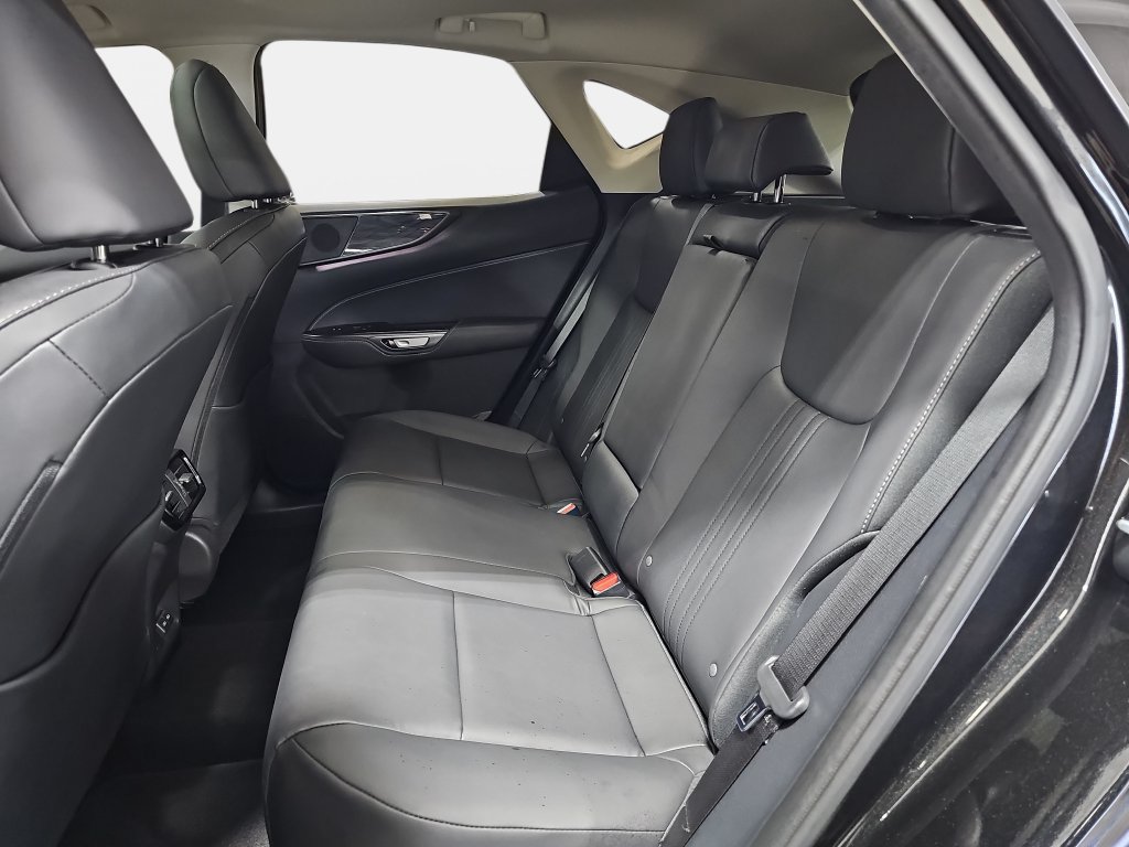 Used 2025 Lexus NX 250 FWD w/ Cold Area Package image 12
