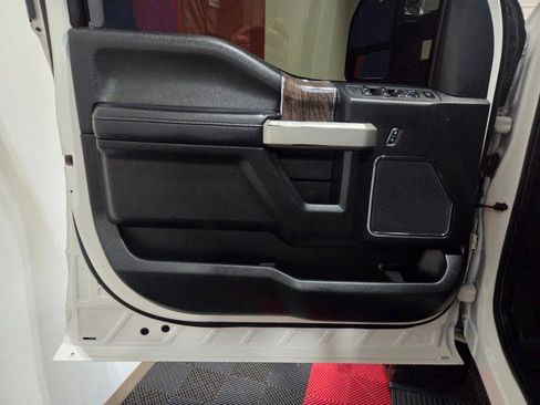 Used 2019 Ford F450 Lariat w/ Tow Technology Bundle image 33