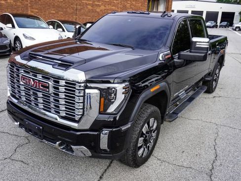 Used 2024 GMC Sierra 3500 Denali AWD/4WD image 35