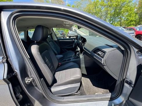 Used 2022 Volkswagen Jetta SE FWD image 23