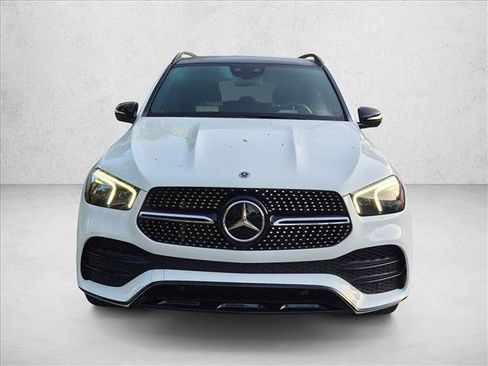 Used 2023 Mercedes-Benz GLE 580 4MATIC image 2