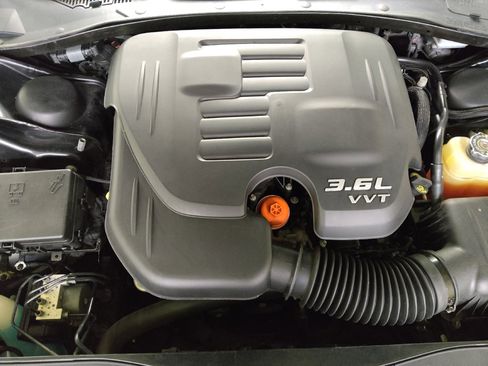 Used 2018 Dodge Charger GT AWD/4WD image 30