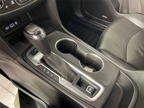 Used 2019 Chevrolet Equinox Premier image 9