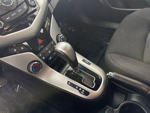 Used 2012 Chevrolet Cruze LT image 17
