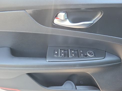 Used 2024 Kia Forte GT-Line w/ GT-Line Premium Package FWD image 12