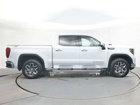 New 2026 GMC Sierra 1500 SLT w/ SLT Premium Plus Package image 6