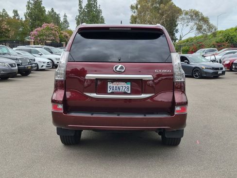 Used 2022 Lexus GX 460 Luxury w/ Off Road Package AWD/4WD image 7