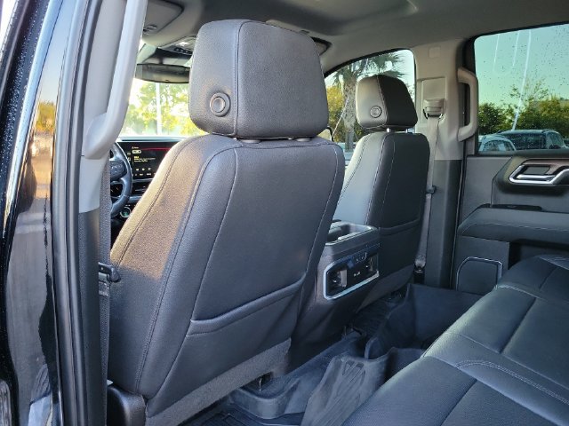 Used 2022 GMC Sierra 1500 SLT w/ SLT Premium Plus Package AWD/4WD image 11