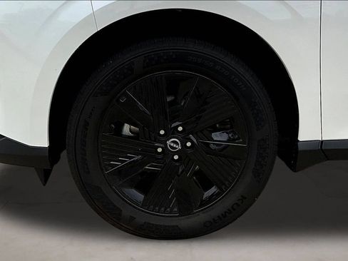 Certified 2025 Nissan Murano SV AWD/4WD image 20