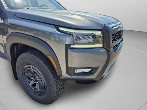 New 2026 Nissan Frontier PRO-4X w/ Pro-4x Convenience Package AWD/4WD image 35