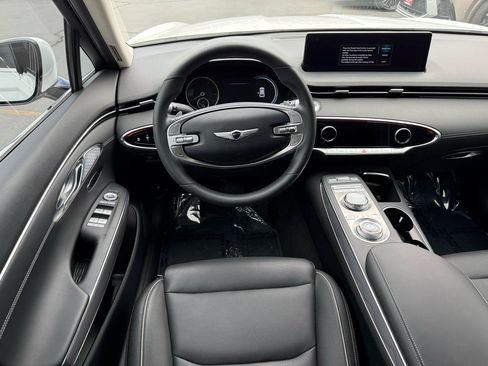 Used 2025 Genesis GV70 2.5T w/ Advanced Package AWD/4WD image 5