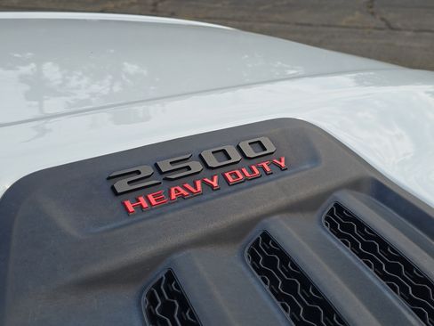 Used 2023 RAM 2500 Laramie w/ Night Edition AWD/4WD image 7
