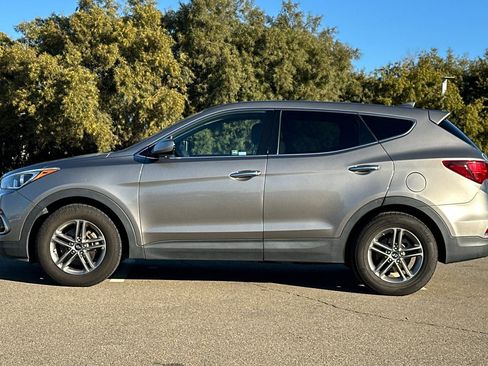 Used 2017 Hyundai Santa Fe Sport image 7