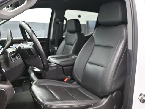 Used 2024 GMC Sierra 1500 SLT image 9