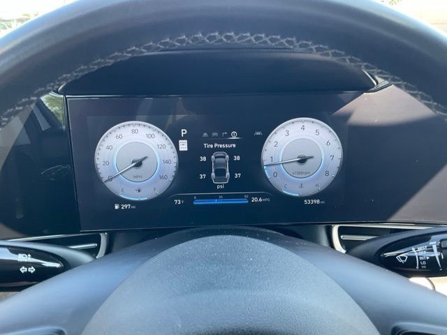 Used 2025 Hyundai Elantra SEL FWD image 16