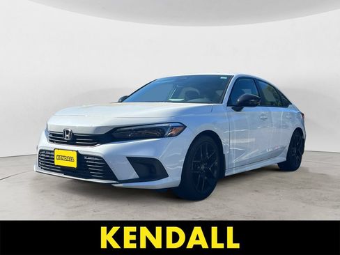 Used 2023 Honda Civic Sport image 1