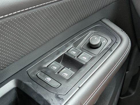 Used 2026 Volkswagen Atlas SE FWD image 24