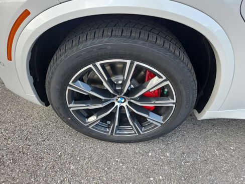 New 2026 BMW X5 xDrive50e AWD/4WD image 9