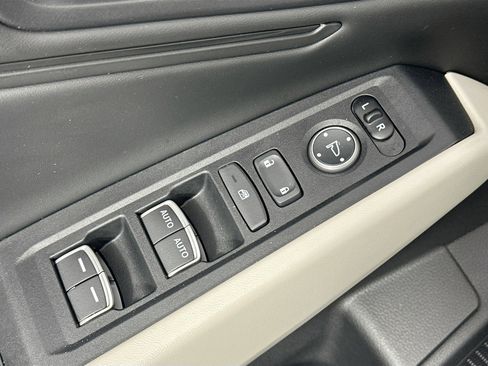Used 2023 Honda Accord EX image 16
