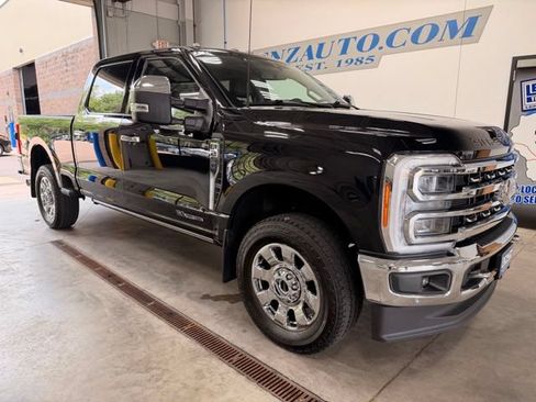 Used 2023 Ford F250 Lariat w/ Lariat Ultimate Package AWD/4WD image 2