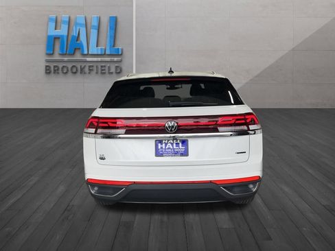 New 2026 Volkswagen Atlas Cross Sport SE image 4