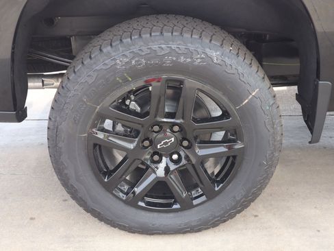 New 2026 Chevrolet Silverado 1500 Custom Trail Boss image 17