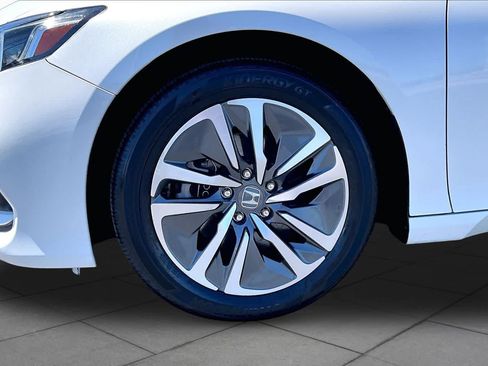 Used 2020 Honda Accord Hybrid image 10