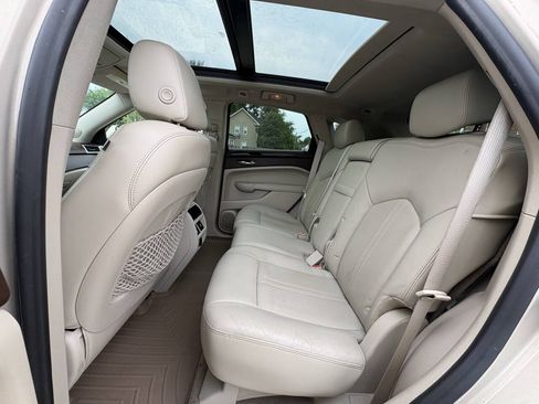Used 2011 Cadillac SRX Luxury FWD image 25