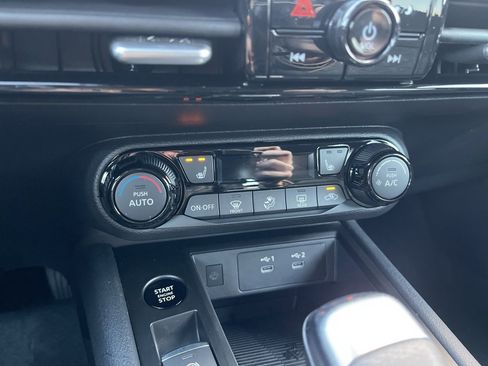 New 2026 Nissan Kicks SV image 10