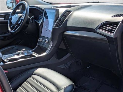 Used 2024 Ford Edge SEL image 19
