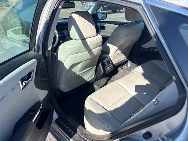 Used 2018 Toyota Avalon Limited w/ All Weather Liner Package FWD image 12