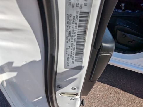 Used 2018 Jeep Grand Cherokee Altitude image 30