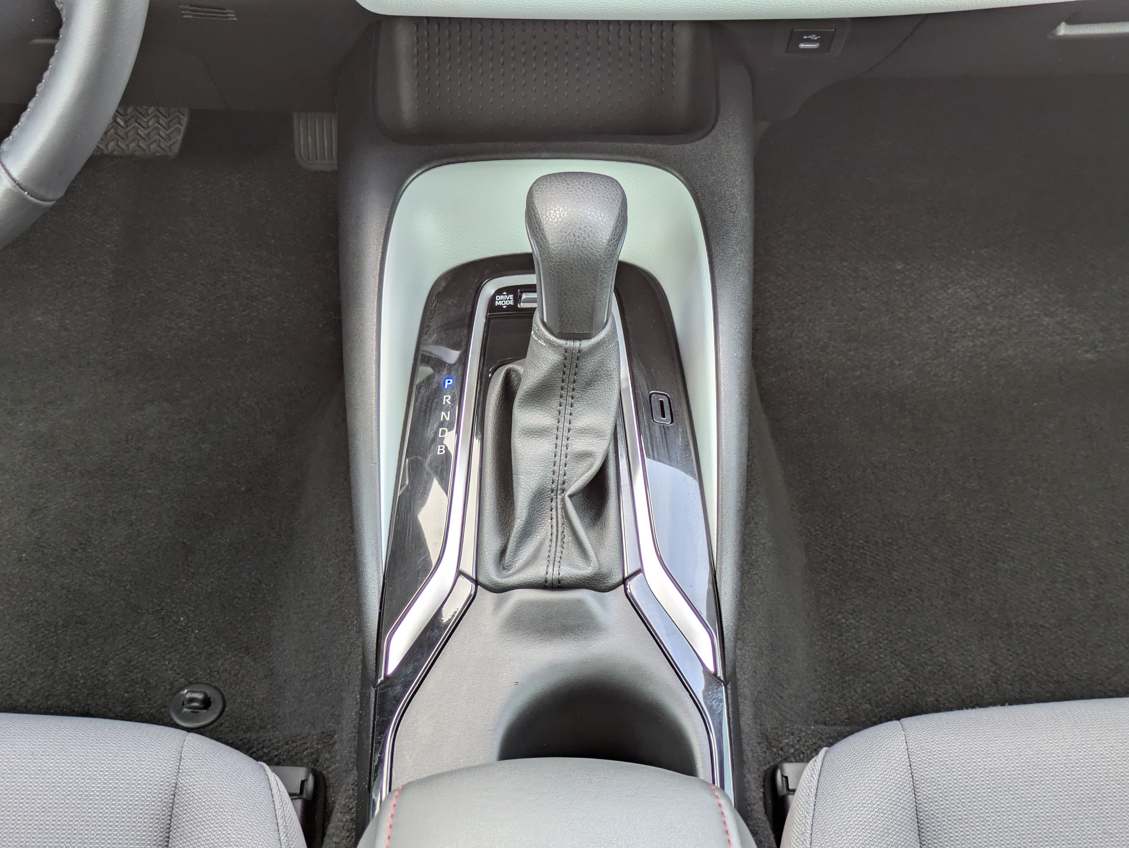Used 2025 Toyota Corolla SE FWD image 18