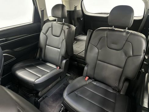 Used 2025 Kia Telluride S image 26