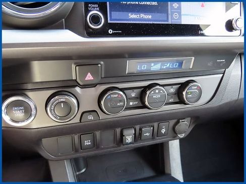 Used 2021 Toyota Tacoma TRD Sport AWD/4WD image 20