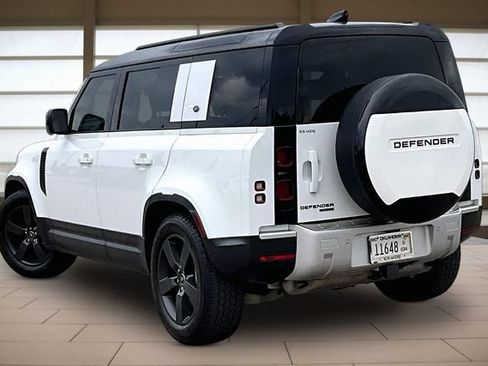 Used 2020 Land Rover Defender 110 HSE AWD/4WD image 12