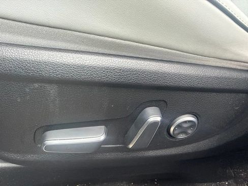 Used 2024 Hyundai Palisade SEL FWD image 9