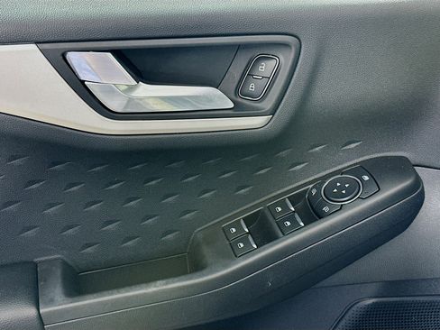 Used 2020 Ford Escape SE Sport image 15