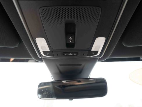 Used 2025 Honda CR-V Sport Touring image 18