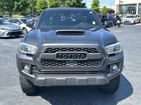 Used 2018 Toyota Tacoma TRD Sport AWD/4WD image 9