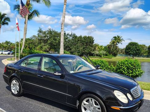 Used 2003 Mercedes-Benz E 500 Sedan image 1