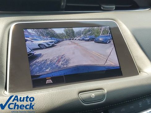 Used 2023 Cadillac XT4 Premium Luxury FWD image 27