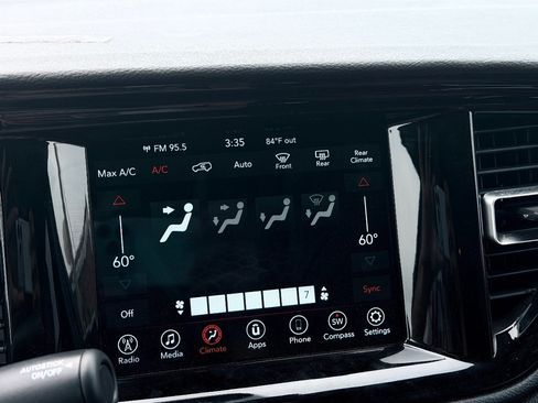 Used 2025 Dodge Durango AWD image 20