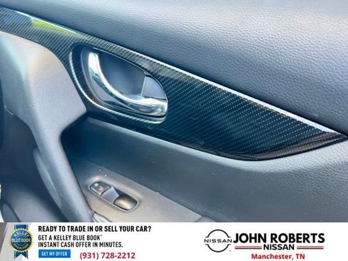 Used 2017 Nissan Rogue SL w/ SL Premium Package image 17